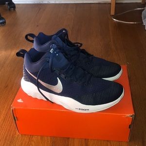 Navy Nike Zoom Revs